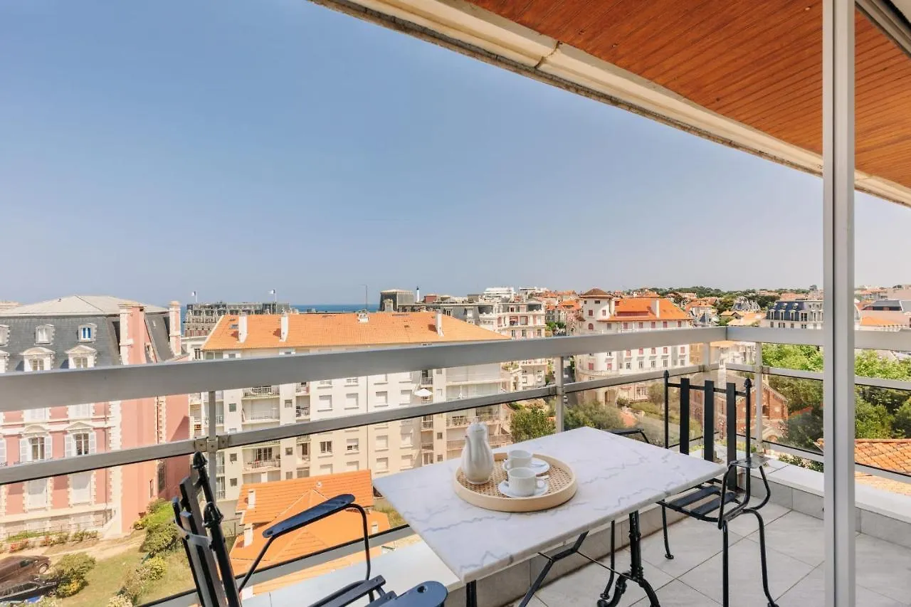 Le Perchoir - High Up In The Heart Of Biarritz Apartment 0*,  France